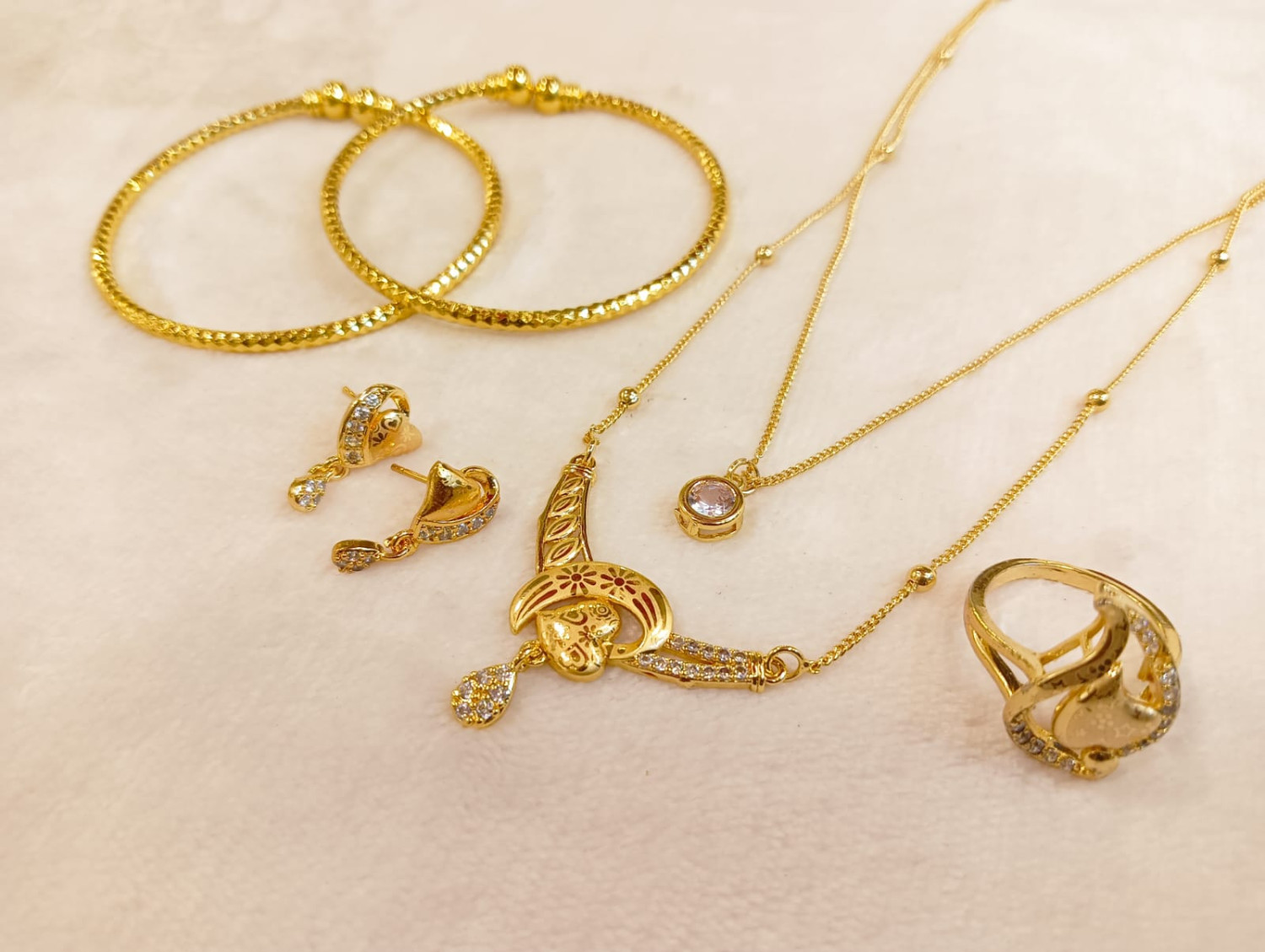China Exclusive 2 Layer Chain & earring & adjustable chu.ri with necklace set for women