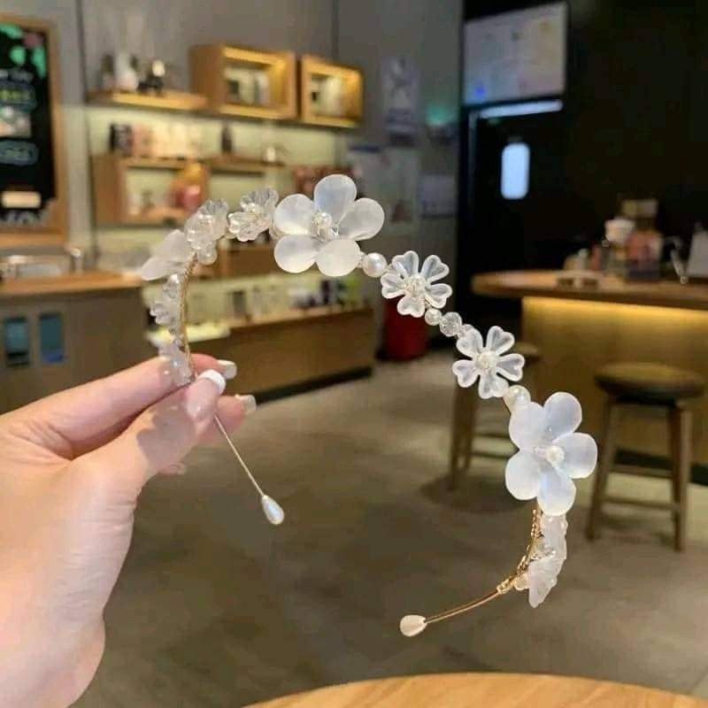 Fine Floral Pearl Headband